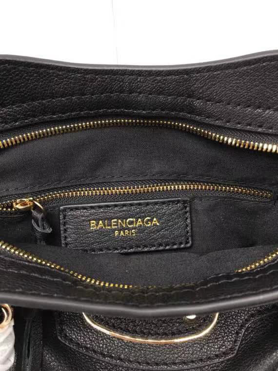 BALENCIAG巴黎世家 原版義大利進口山羊皮 小金釘 單肩斜挎包  BL1178
